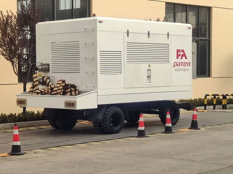 Towed aircraft ground air source vehicle